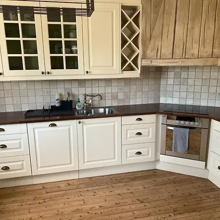 Apartament Sentrumsnaer 3-romsleilighet *